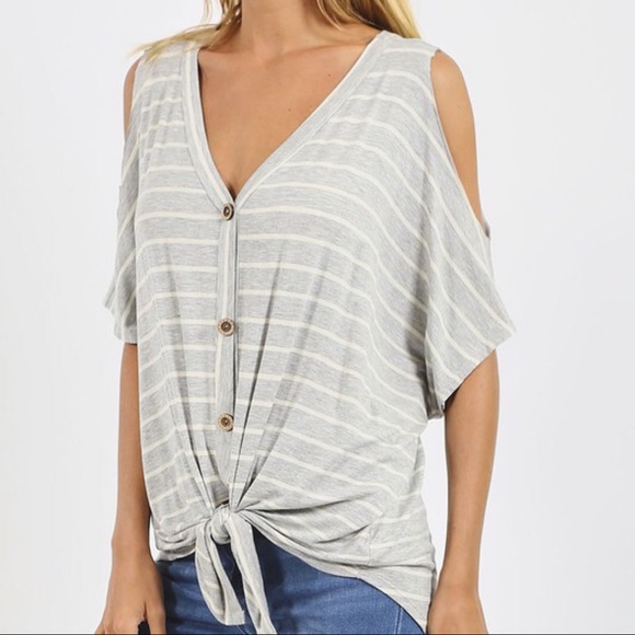 CLEARANCE-NO OFFERS PLEASE‼️Cold Shoulder Tie Top - Picture 2 of 4